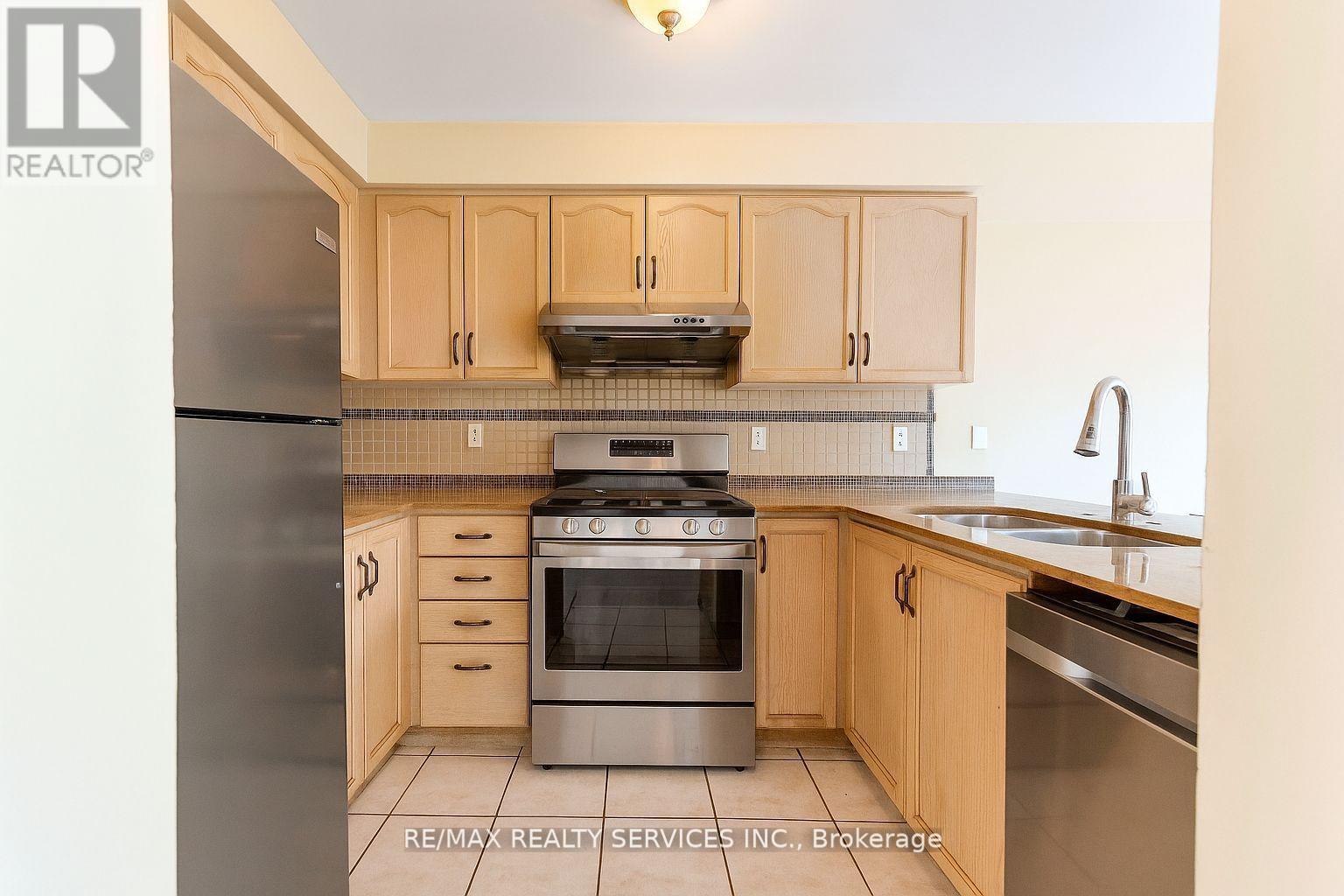 130 - 80 Acorn Place, Mississauga, Ontario  L4Z 4C7 - Photo 10 - W12526744