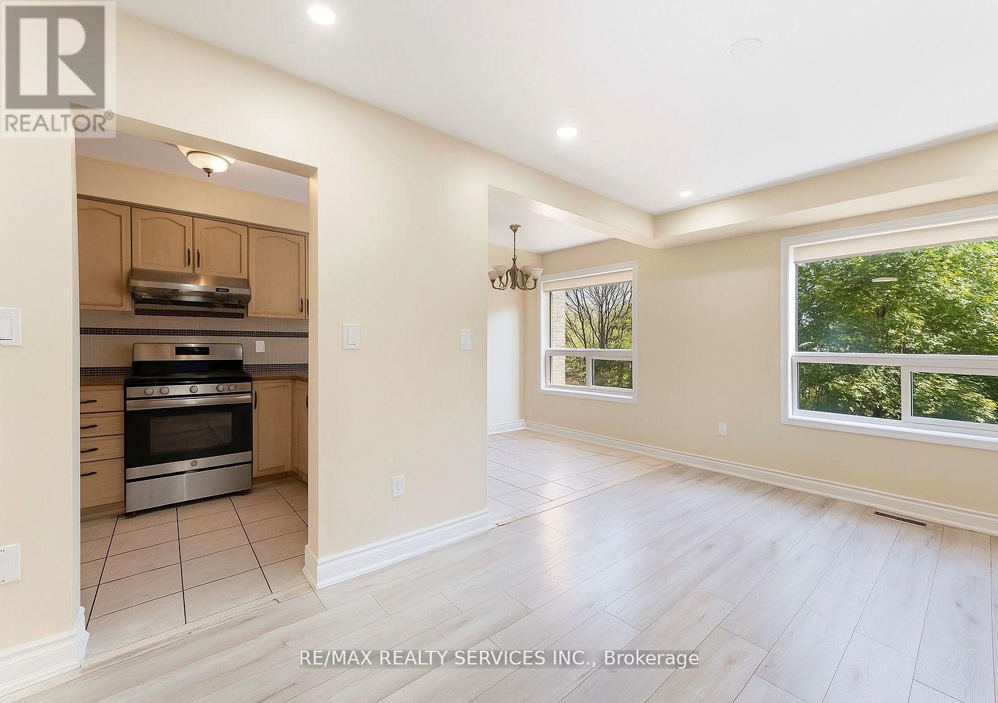 130 - 80 Acorn Place, Mississauga, Ontario  L4Z 4C7 - Photo 8 - W12526744