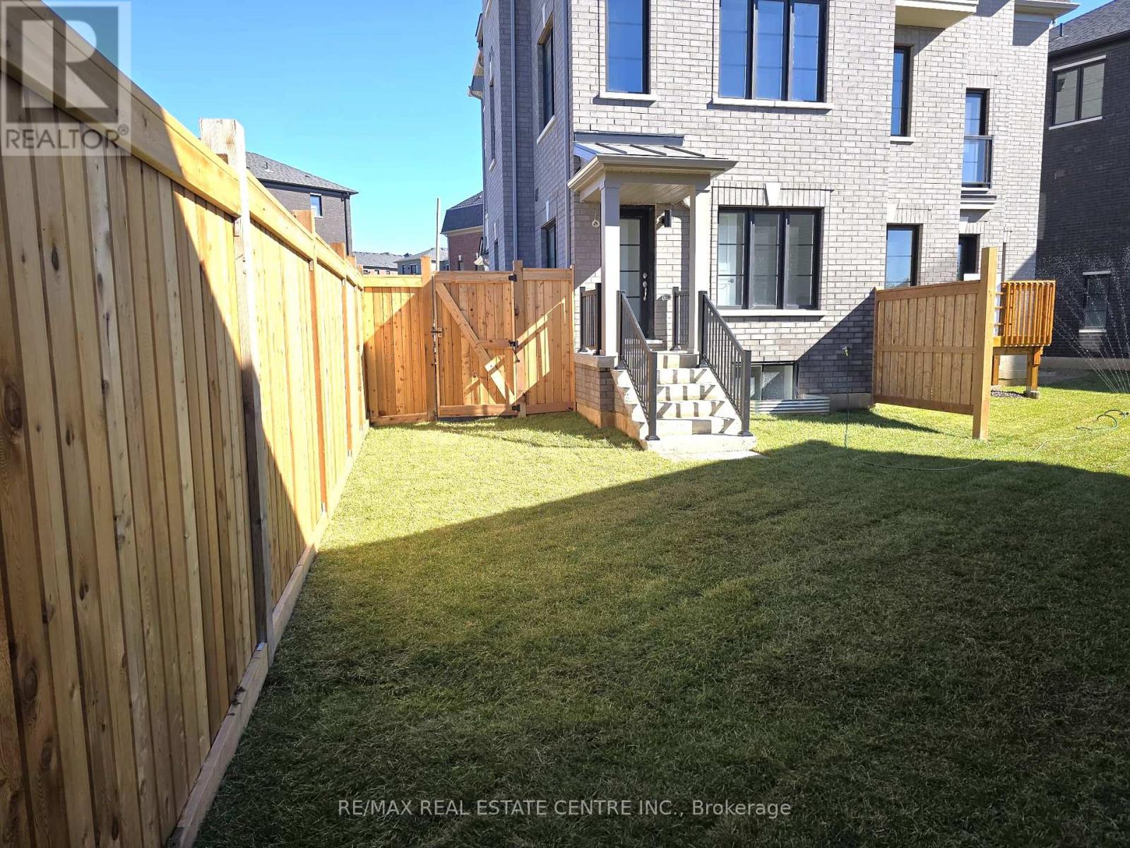 5959 Saigon Street, Mississauga, Ontario  L6H 7G1 - Photo 31 - W12526756