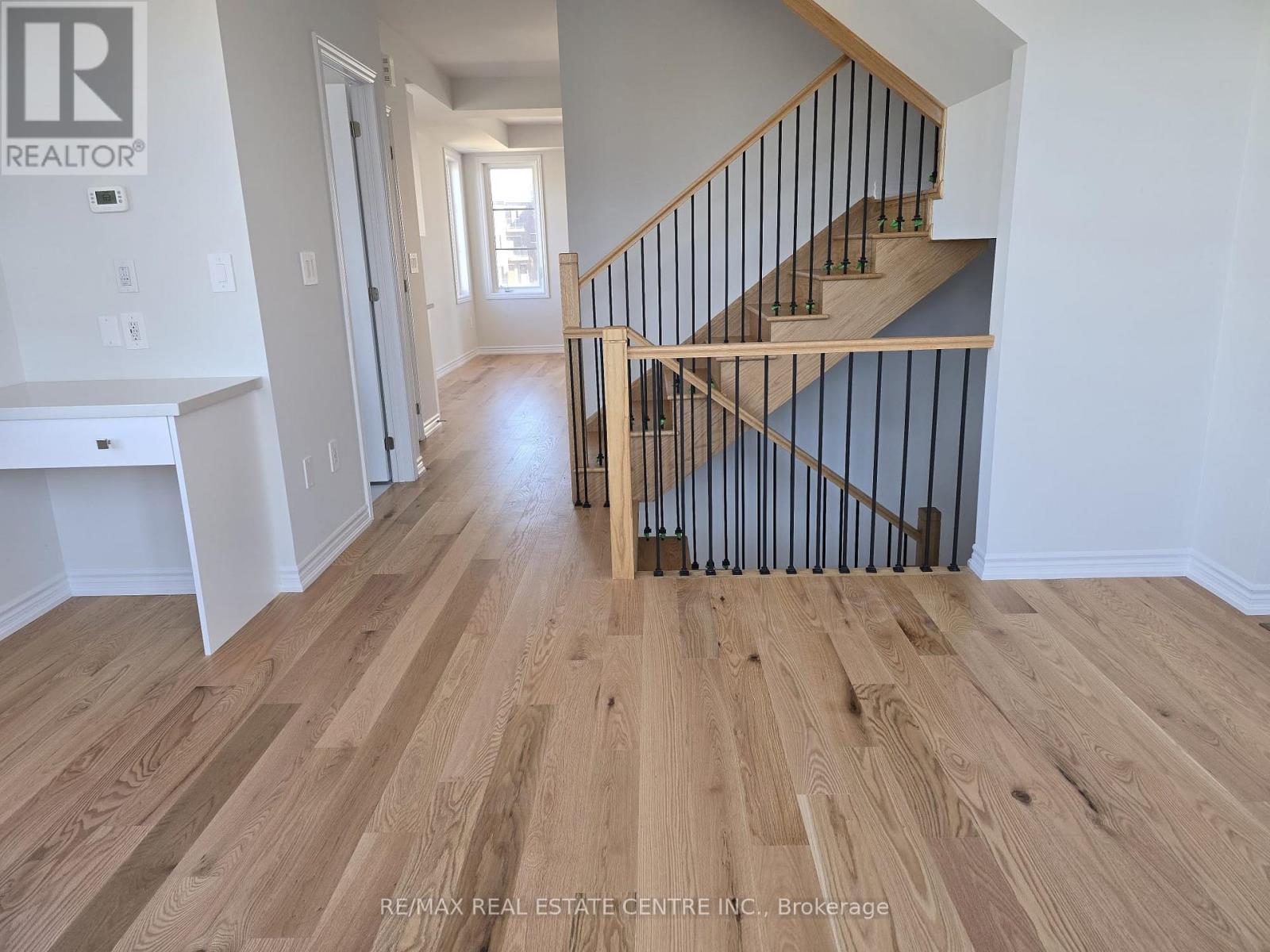 5959 Saigon Street, Mississauga, Ontario  L6H 7G1 - Photo 6 - W12526756
