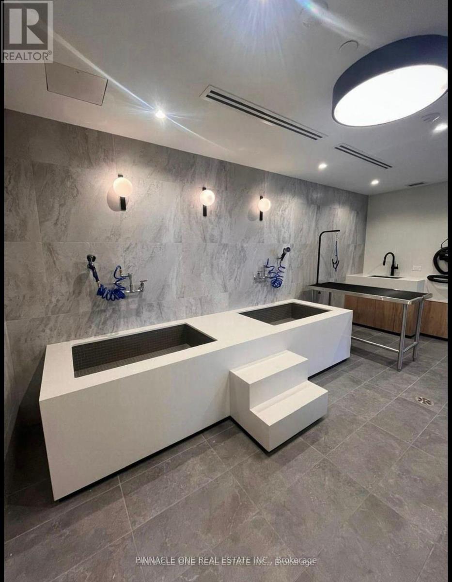 637 - 1100 Sheppard Avenue West Avenue W, Toronto, Ontario  M3J 0H1 - Photo 17 - W12526772