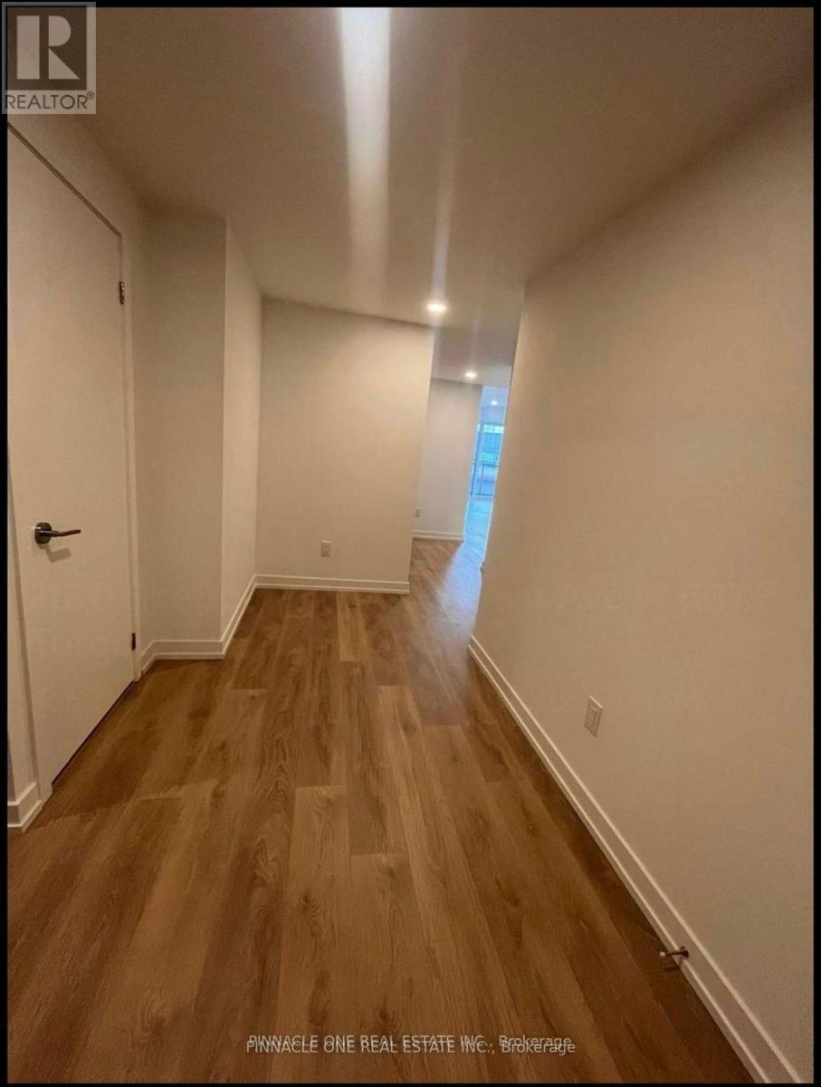 637 - 1100 Sheppard Avenue West Avenue W, Toronto, Ontario  M3J 0H1 - Photo 3 - W12526772