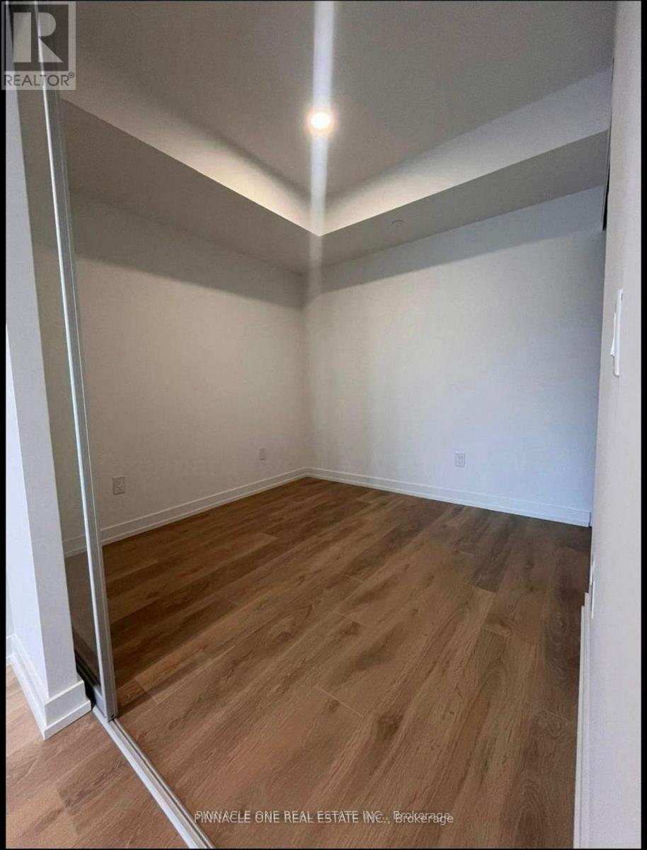 637 - 1100 Sheppard Avenue West Avenue W, Toronto, Ontario  M3J 0H1 - Photo 6 - W12526772