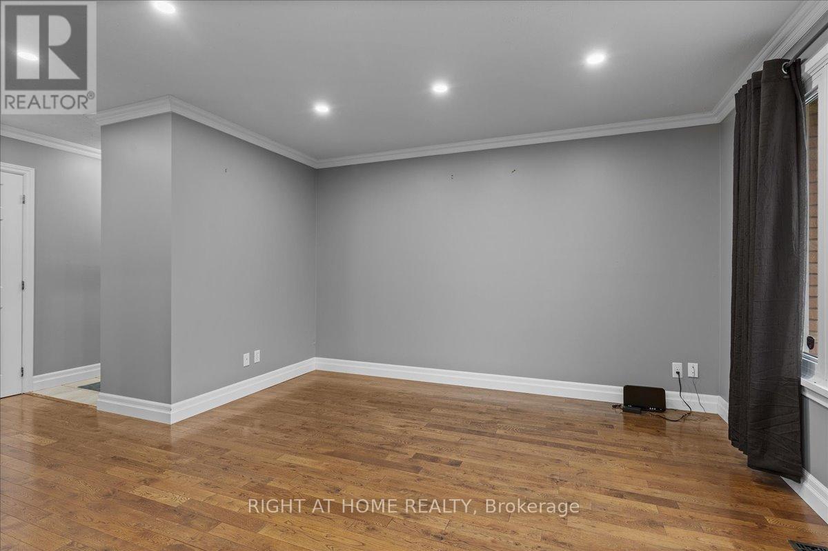 82 Farrier Drive, Kitchener, Ontario  N2P 1J5 - Photo 14 - X12526752