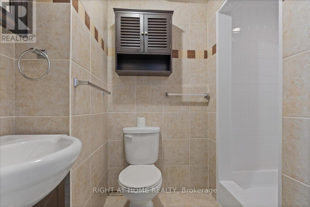 82 Farrier Drive, Kitchener, Ontario  N2P 1J5 - Photo 28 - X12526752