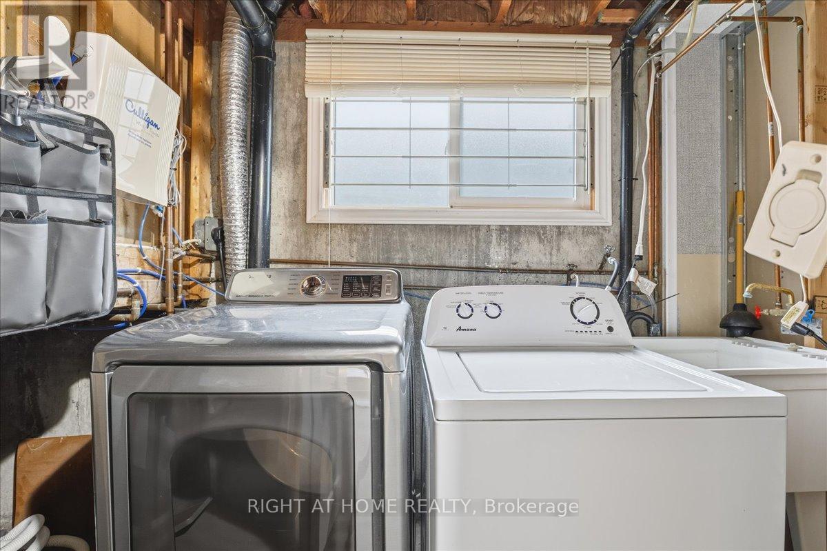 82 Farrier Drive, Kitchener, Ontario  N2P 1J5 - Photo 31 - X12526752