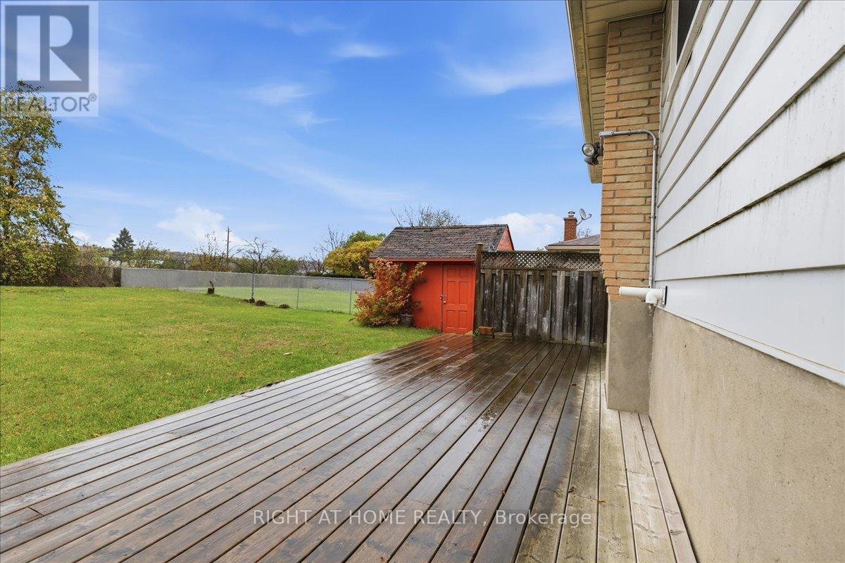 82 Farrier Drive, Kitchener, Ontario  N2P 1J5 - Photo 36 - X12526752