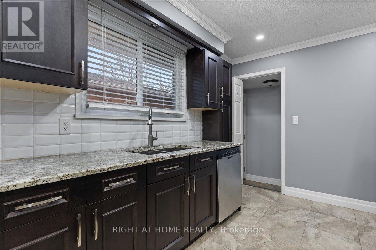 82 Farrier Drive, Kitchener, Ontario  N2P 1J5 - Photo 8 - X12526752