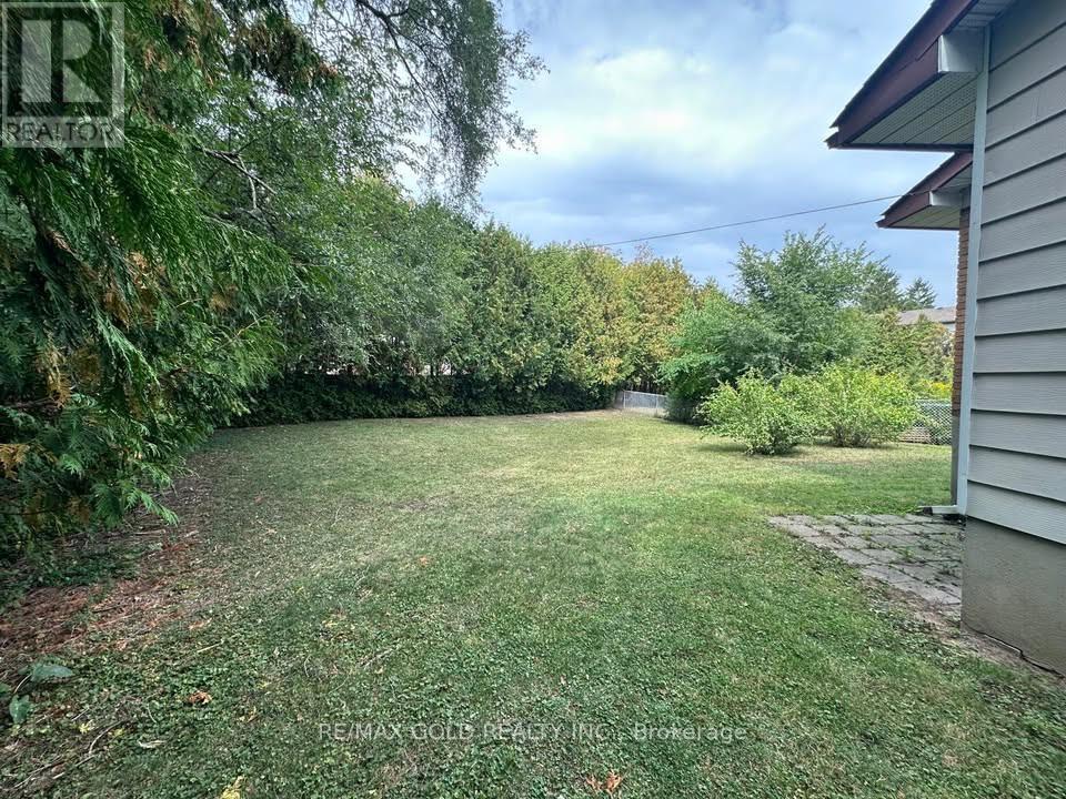 1711 Hansuld Street, London East, Ontario  N5V 1Y6 - Photo 10 - X12526764