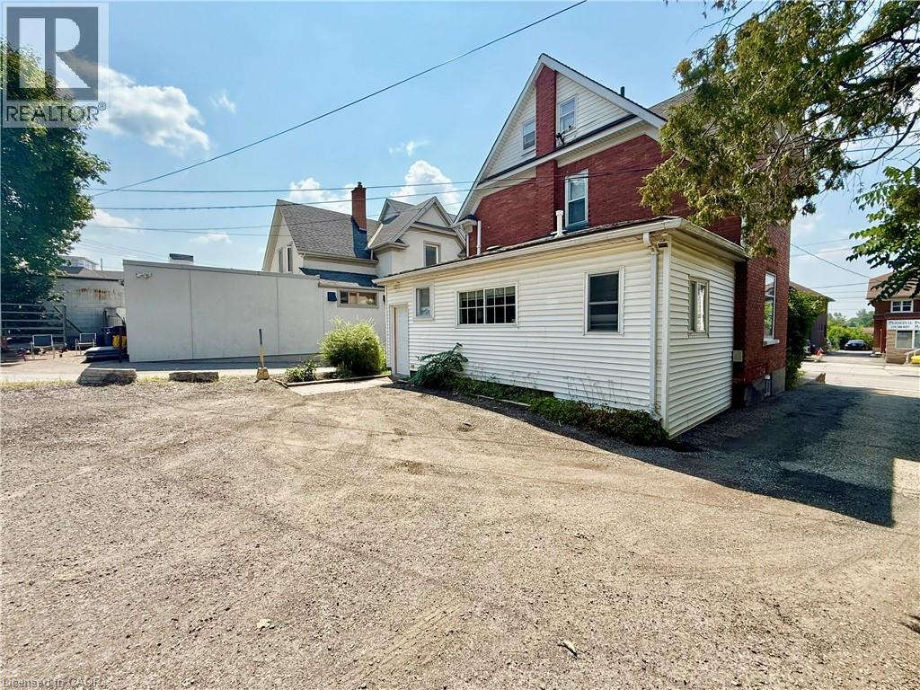 602 King Street E, Kitchener, Ontario N2G 2M1 - Photo 4 - 40786476