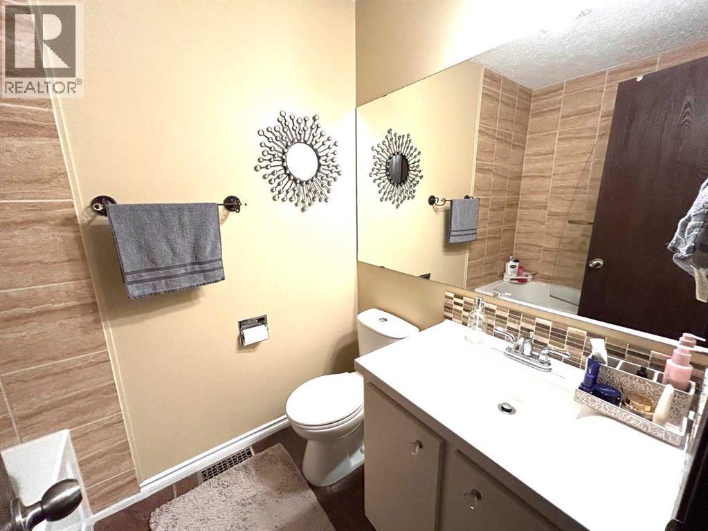 11 Lake Newell Crescent E, Brooks, Alberta  T1R 0L2 - Photo 7 - A2268628