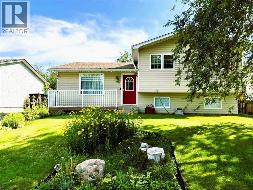 11 Lake Newell Crescent E, Brooks, Alberta  T1R 0L2 - Photo 1 - A2268628