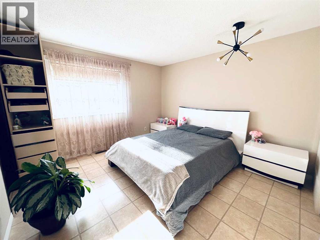 11 Lake Newell Crescent E, Brooks, Alberta  T1R 0L2 - Photo 11 - A2268628