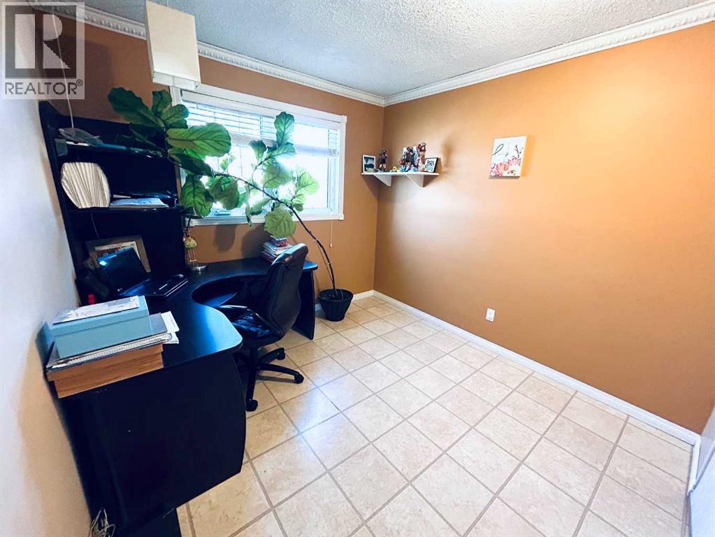 11 Lake Newell Crescent E, Brooks, Alberta  T1R 0L2 - Photo 14 - A2268628