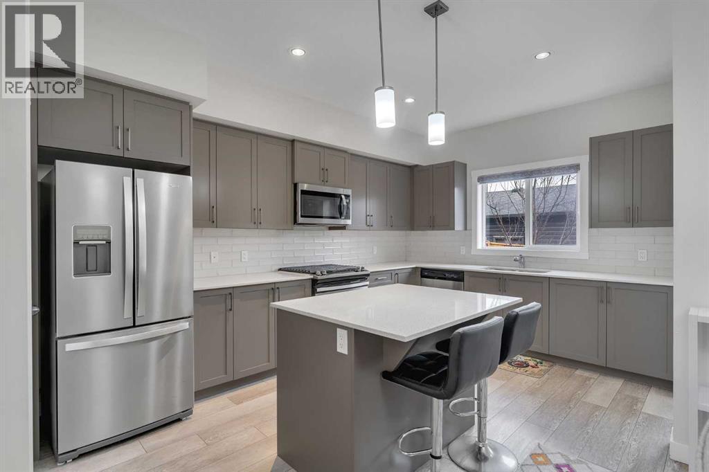 10 Midtown Boulevard Sw, Airdrie, Alberta  T4B 4E4 - Photo 3 - A2269009