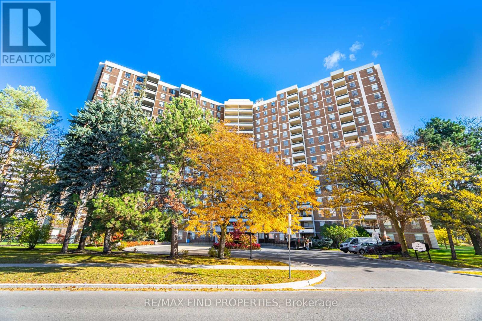 301 - 5 Shady Golfway, Toronto, Ontario  M3C 3A5 - Photo 1 - C12526814