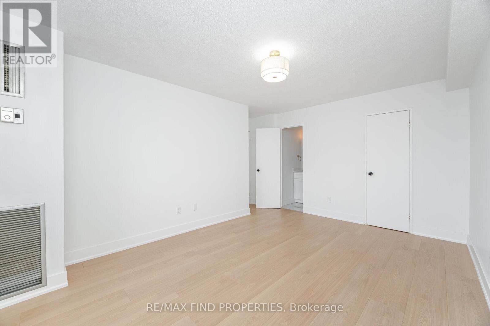 301 - 5 Shady Golfway, Toronto, Ontario  M3C 3A5 - Photo 19 - C12526814