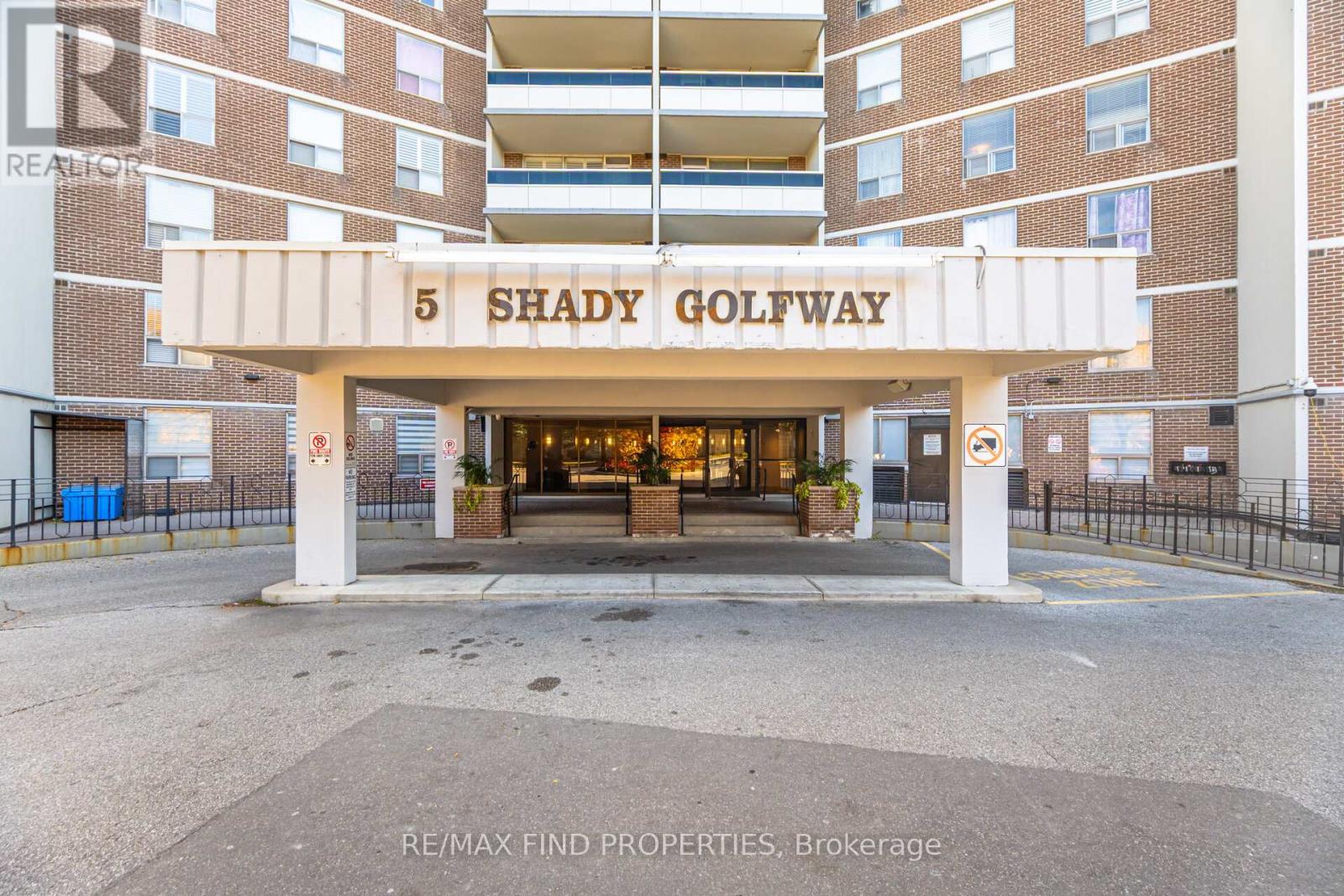 301 - 5 Shady Golfway, Toronto, Ontario  M3C 3A5 - Photo 2 - C12526814