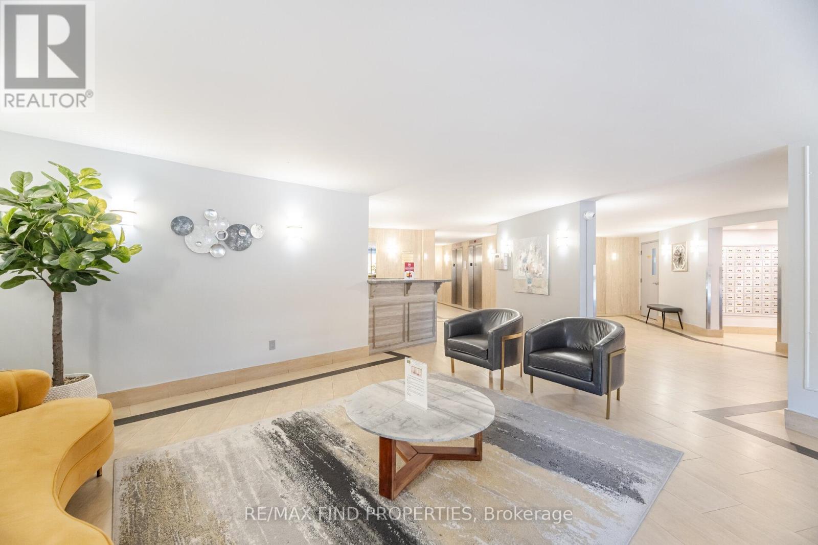 301 - 5 Shady Golfway, Toronto, Ontario  M3C 3A5 - Photo 4 - C12526814