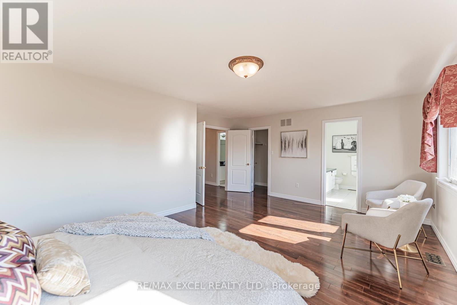 65 Falling River Drive, Richmond Hill, Ontario  L4S 2R3 - Photo 22 - N12439340