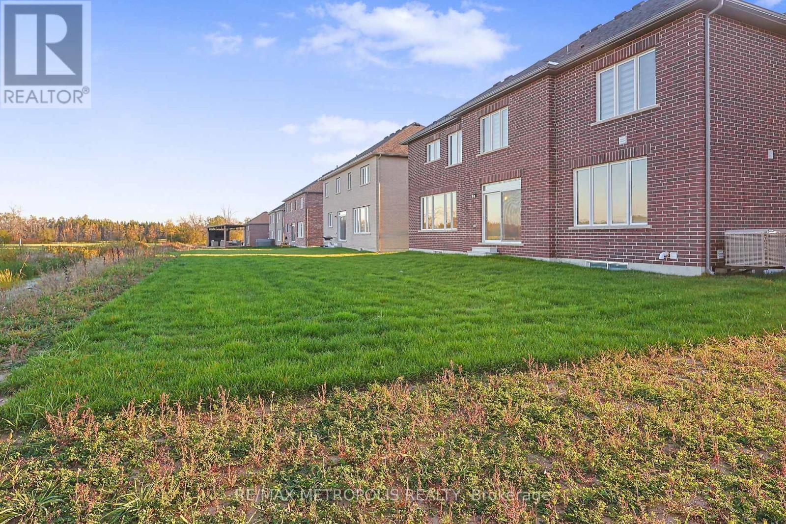 35 - 108 Golden Meadows Drive, Otonabee-South Monaghan, Ontario  K9J 0K8 - Photo 35 - X12526780