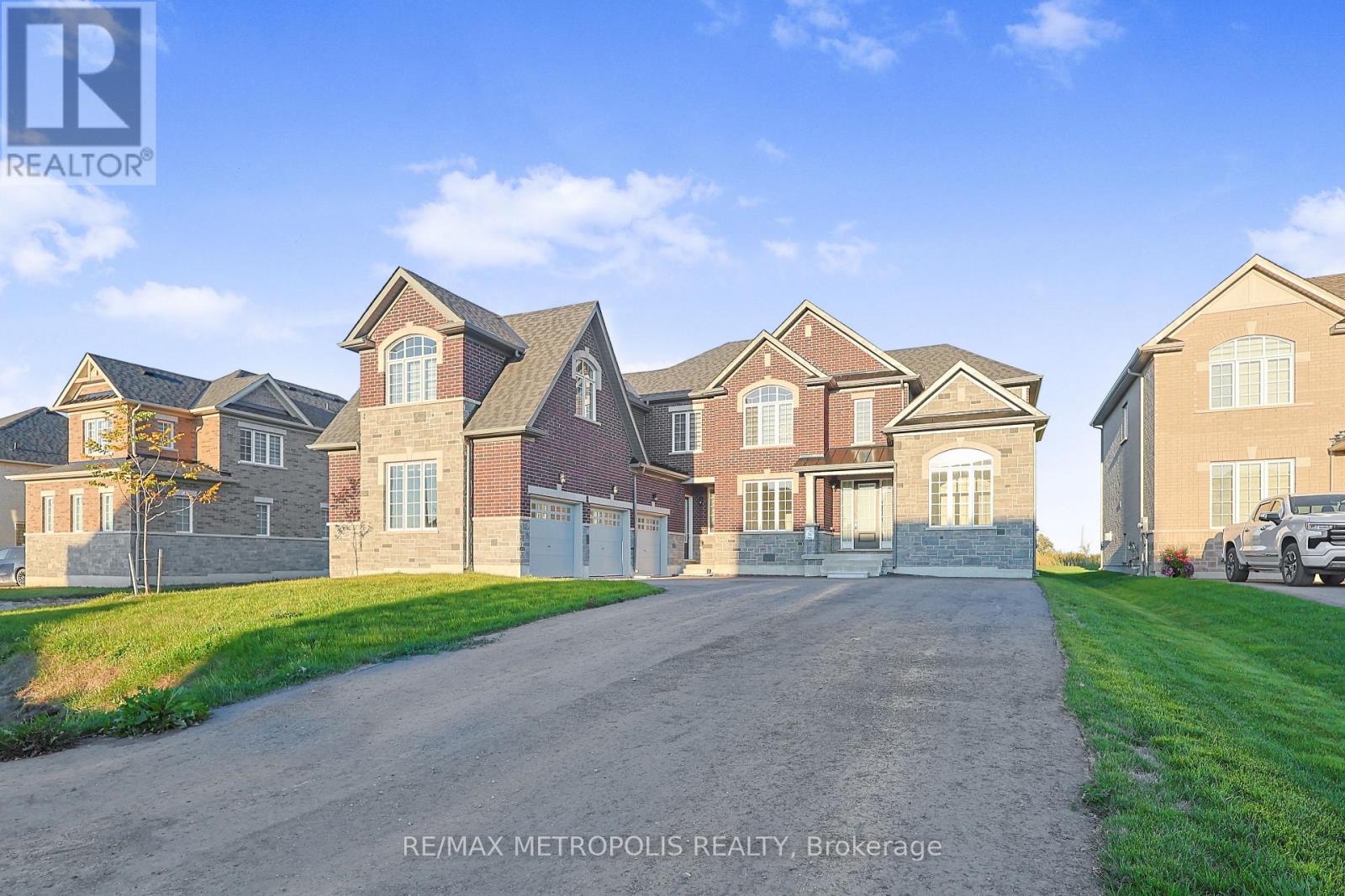 35 - 108 Golden Meadows Drive, Otonabee-South Monaghan, Ontario  K9J 0K8 - Photo 36 - X12526780