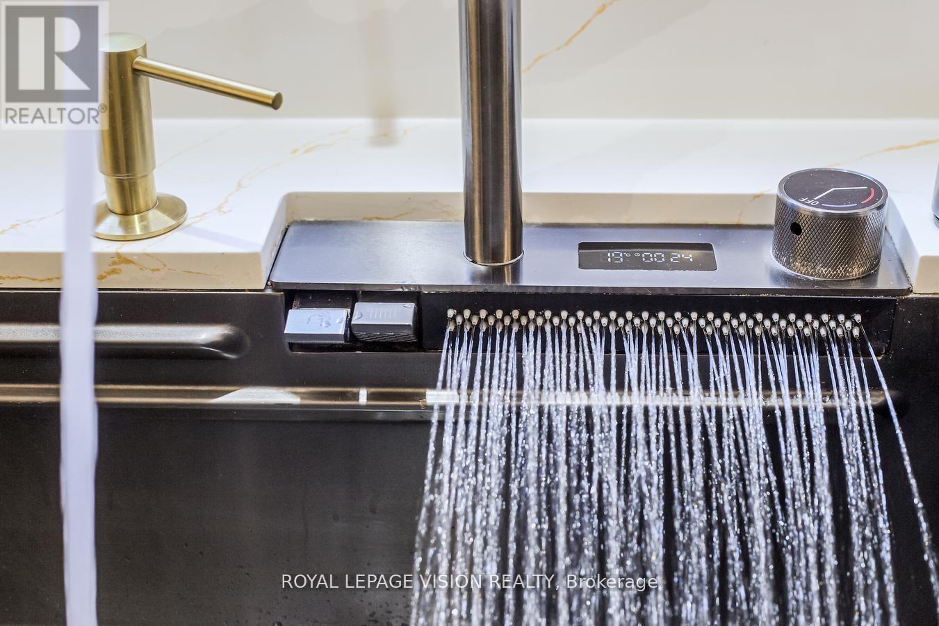 28 Valley Centre Drive, Toronto, Ontario  M1X 1K7 - Photo 16 - E12526790