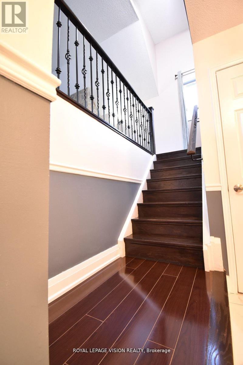 28 Valley Centre Drive, Toronto, Ontario  M1X 1K7 - Photo 25 - E12526790