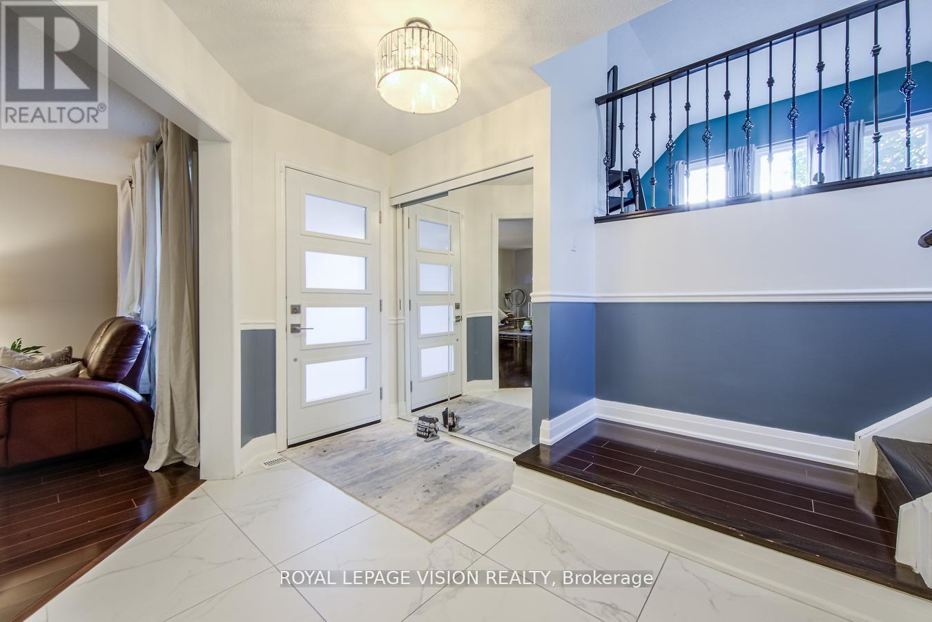 28 Valley Centre Drive, Toronto, Ontario  M1X 1K7 - Photo 6 - E12526790