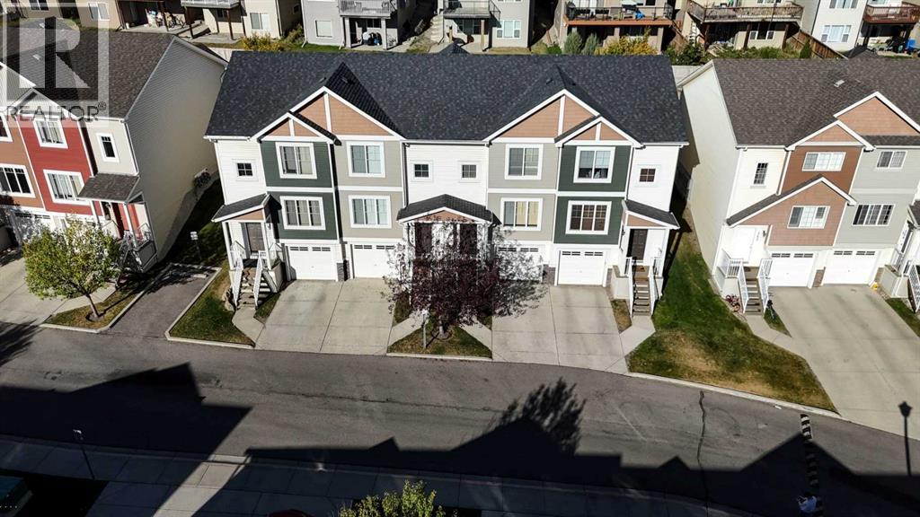 156 Pantego Lane NW, Calgary, Alberta