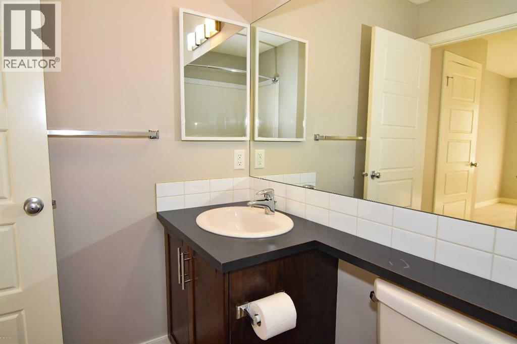 156 Pantego Lane Nw, Calgary, Alberta  T3K 0T1 - Photo 13 - A2260230