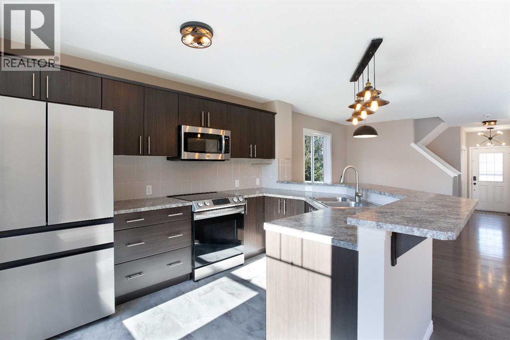 209 Viewpointe Terrace, Chestermere, Alberta  T1X 0P9 - Photo 9 - A2263759