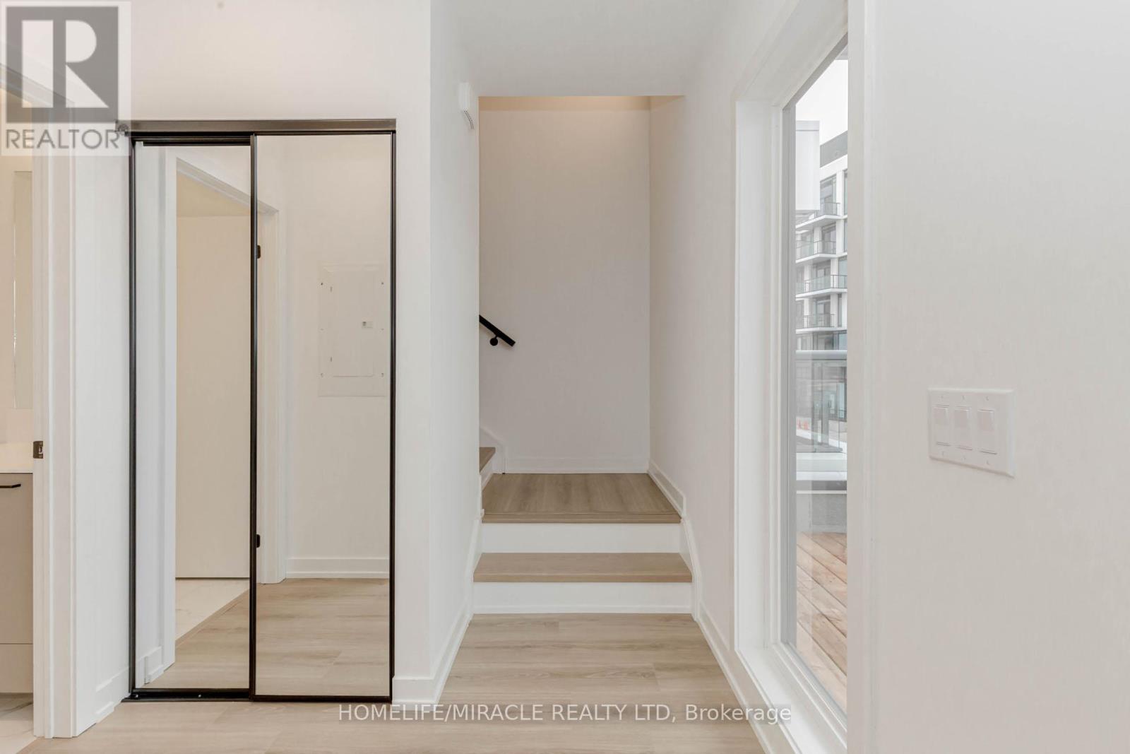 11 - 20 Lagerfeld Drive, Brampton, Ontario  L7A 5L4 - Photo 20 - W12526802