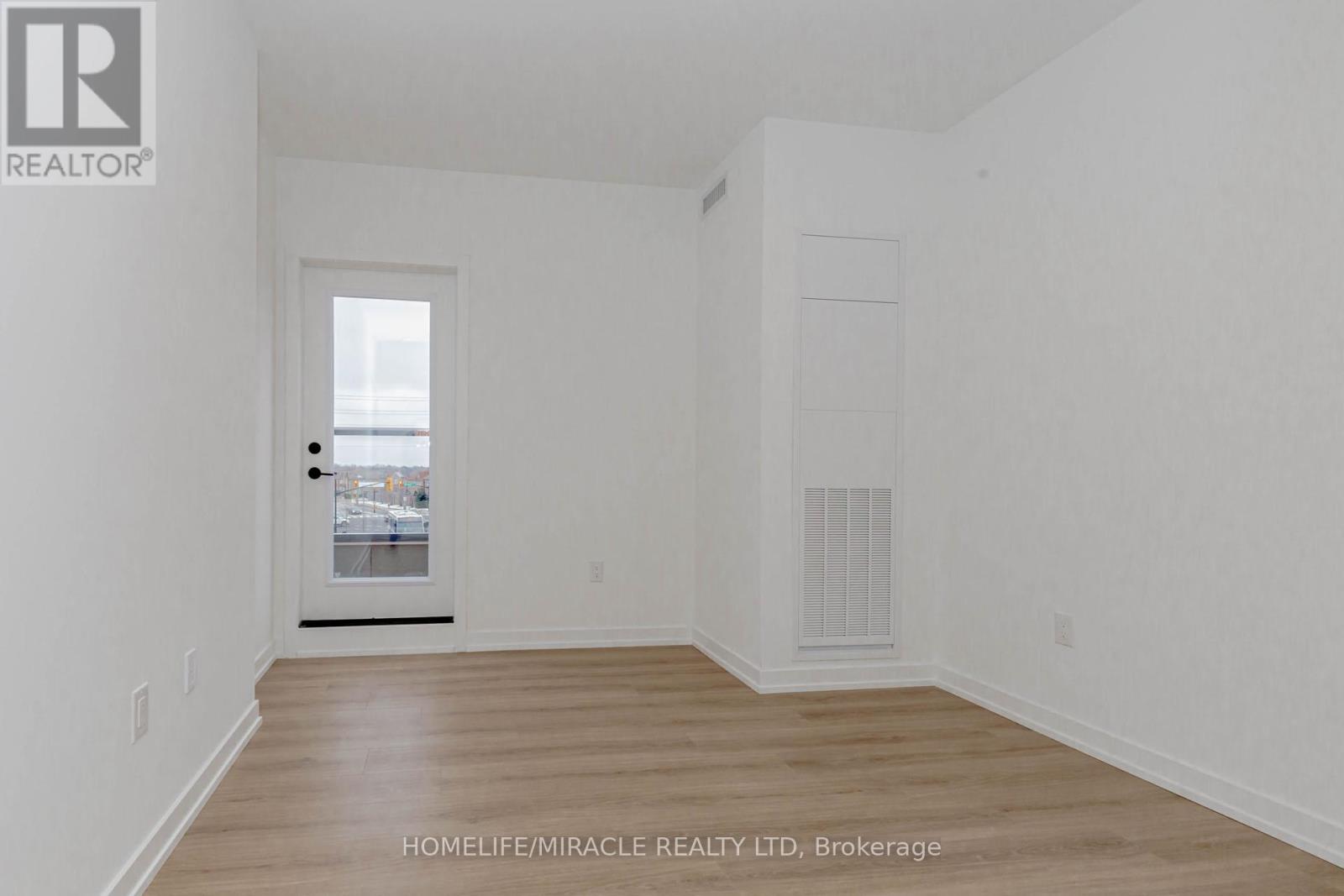 11 - 20 Lagerfeld Drive, Brampton, Ontario  L7A 5L4 - Photo 36 - W12526802