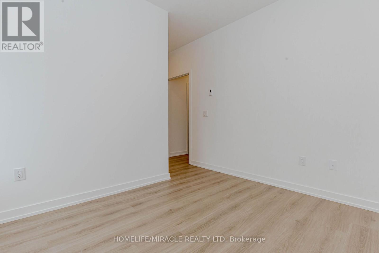 11 - 20 Lagerfeld Drive, Brampton, Ontario  L7A 5L4 - Photo 38 - W12526802