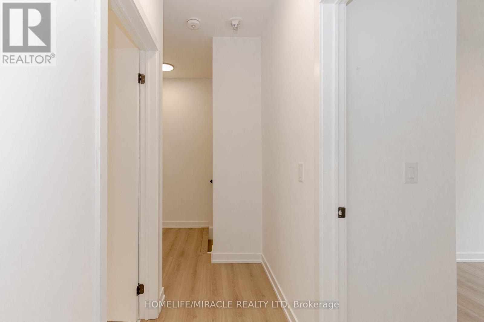 11 - 20 Lagerfeld Drive, Brampton, Ontario  L7A 5L4 - Photo 43 - W12526802