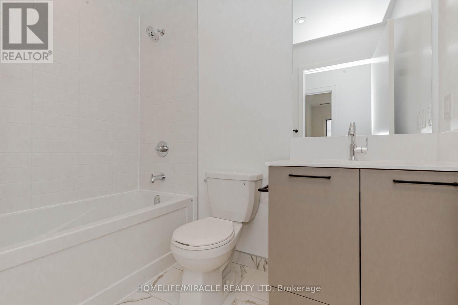 11 - 20 Lagerfeld Drive, Brampton, Ontario  L7A 5L4 - Photo 47 - W12526802