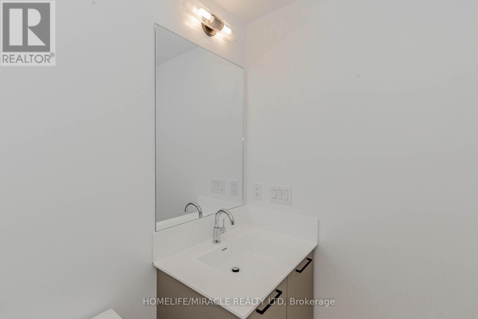11 - 20 Lagerfeld Drive, Brampton, Ontario  L7A 5L4 - Photo 48 - W12526802
