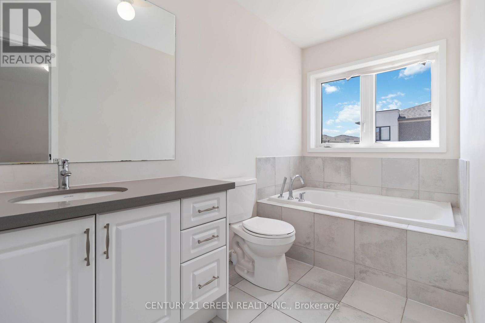 142 Landsbridge Street, Caledon, Ontario  L7E 2E1 - Photo 36 - W12526808