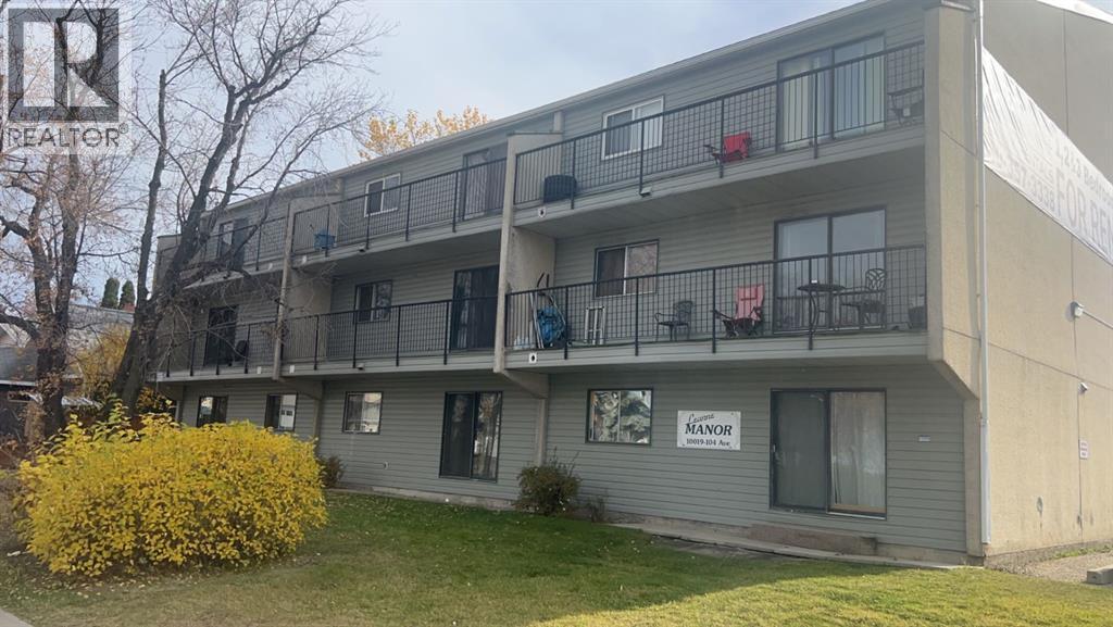 ., 10019 104 Avenue, Grande Prairie, Alberta  T8V 1E5 - Photo 1 - A2223588