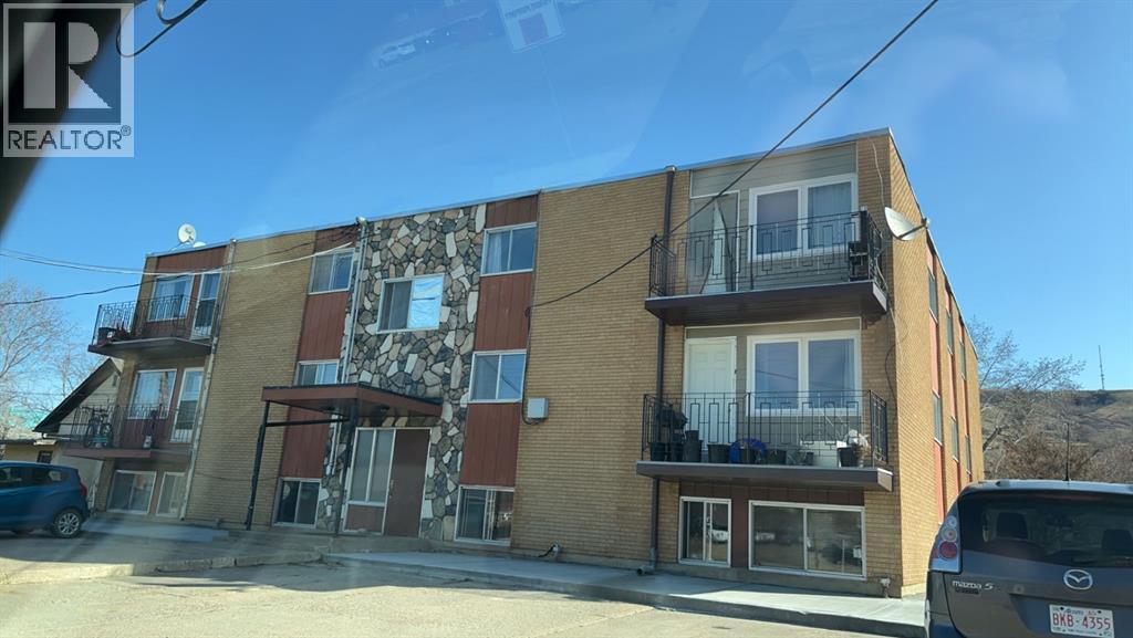 ., 10316 101 Street, Peace River, Alberta