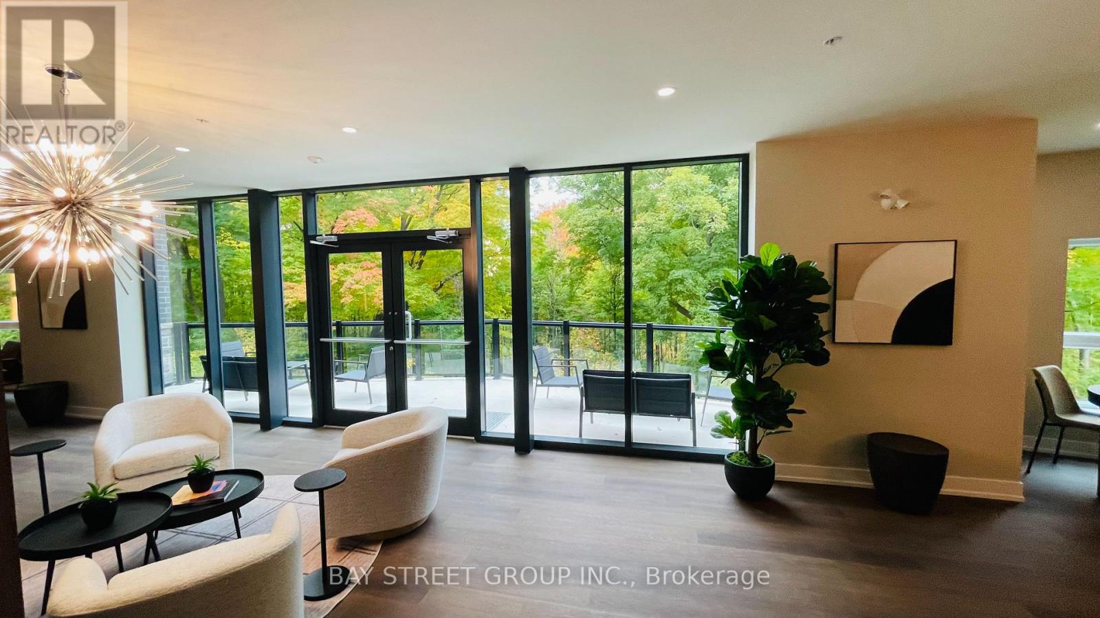 0319 - 1100 Lackner Place, Kitchener, Ontario  N2A 0M1 - Photo 4 - X12526800