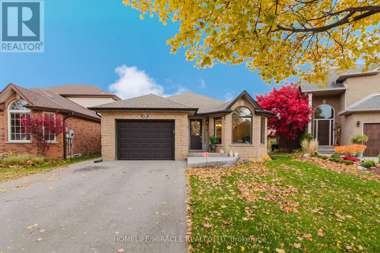 84 Hillgarden Drive, Hamilton, Ontario  L8J 3S7 - Photo 2 - X12526810