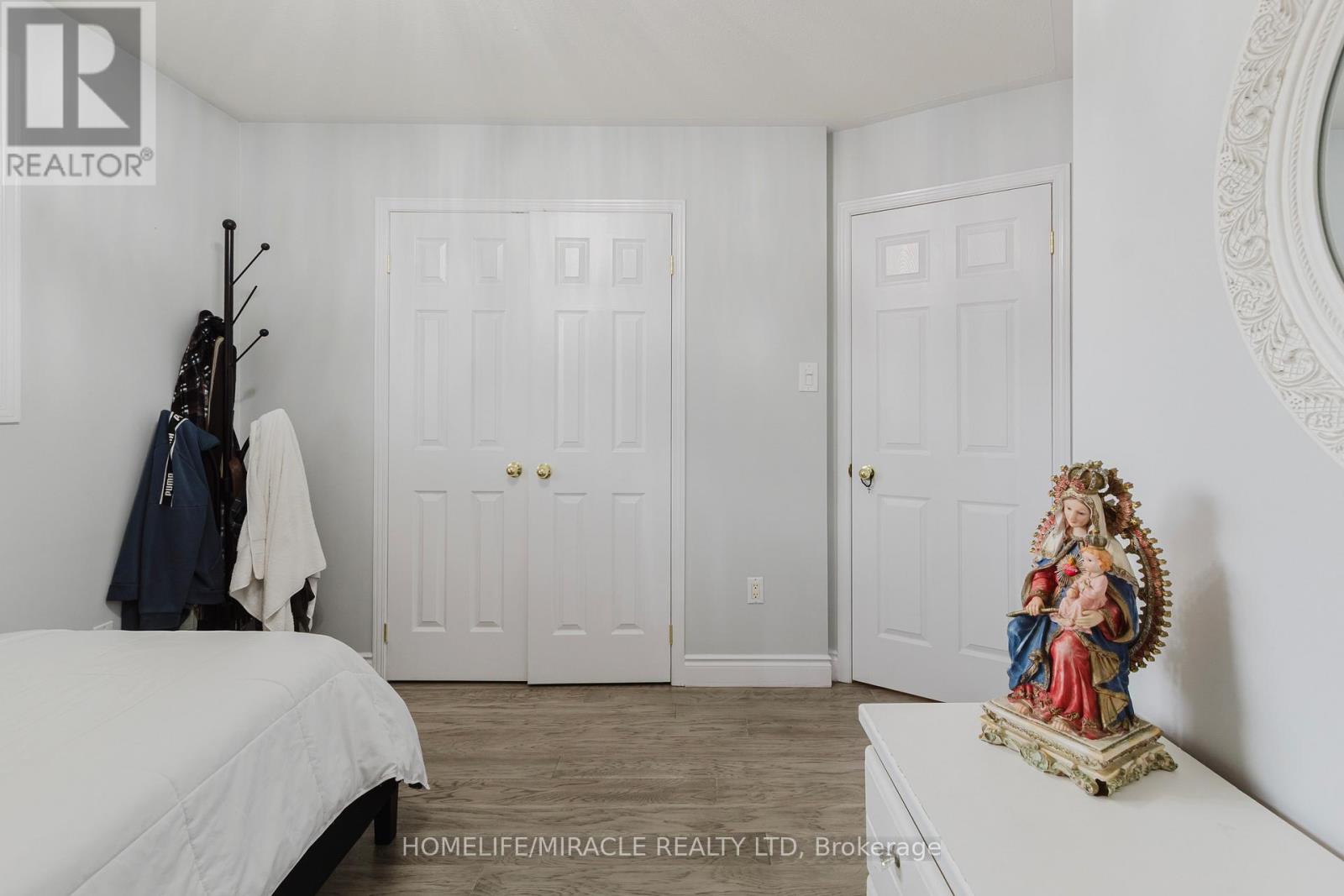 84 Hillgarden Drive, Hamilton, Ontario  L8J 3S7 - Photo 26 - X12526810