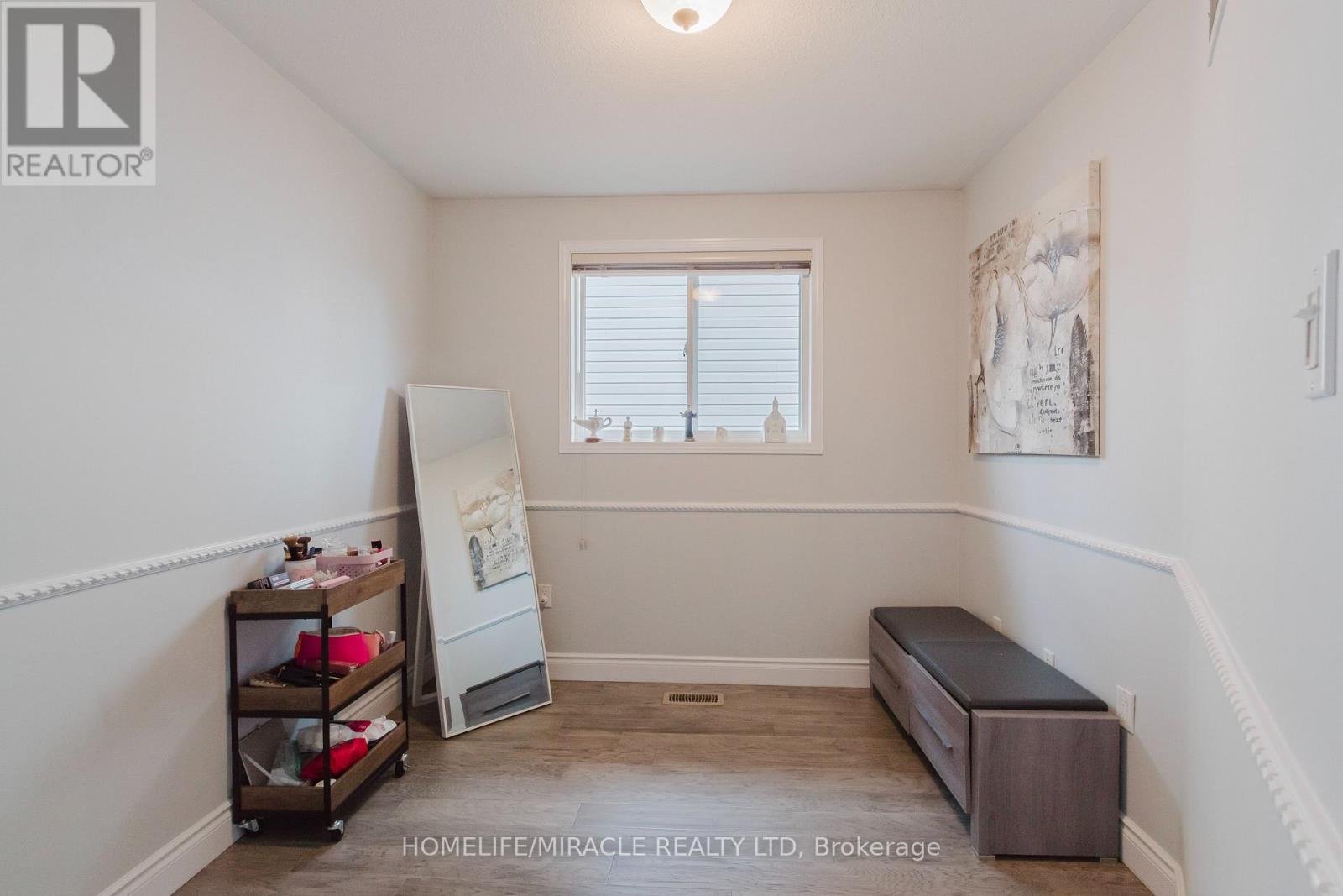 84 Hillgarden Drive, Hamilton, Ontario  L8J 3S7 - Photo 27 - X12526810