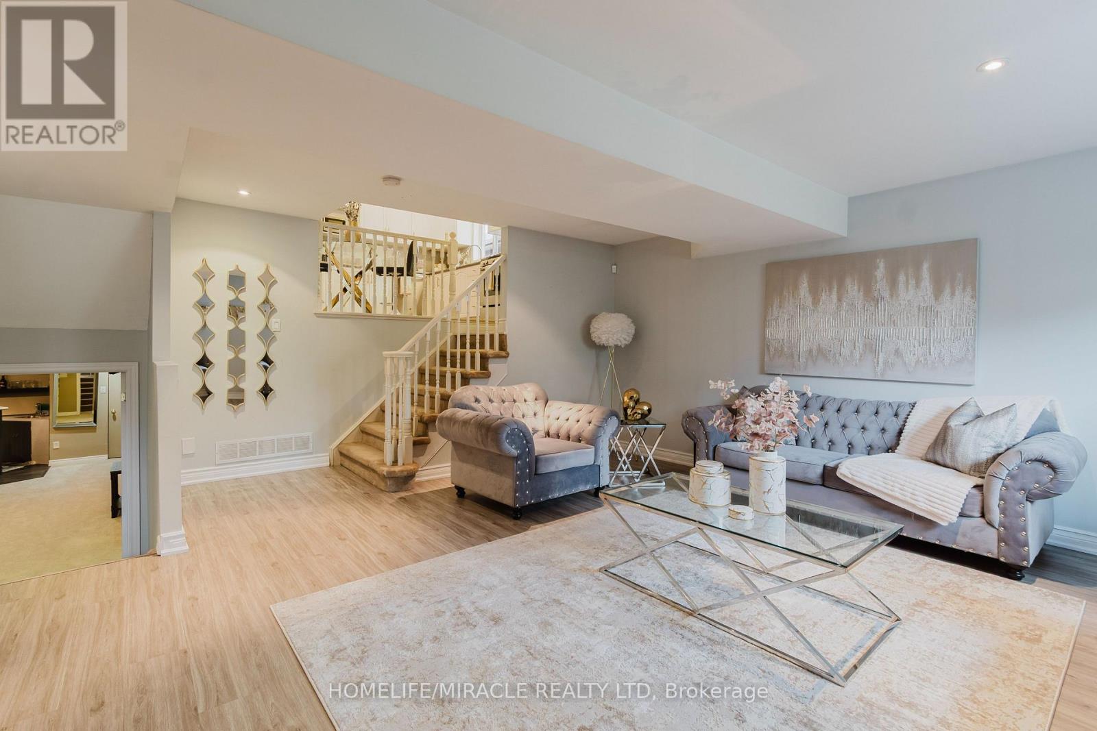 84 Hillgarden Drive, Hamilton, Ontario  L8J 3S7 - Photo 31 - X12526810