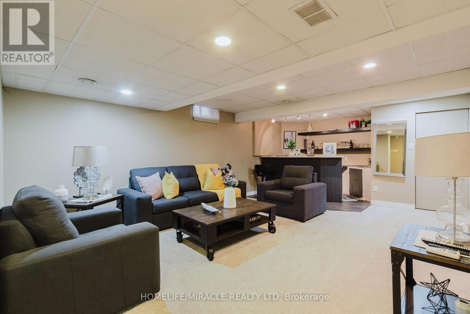 84 Hillgarden Drive, Hamilton, Ontario  L8J 3S7 - Photo 33 - X12526810