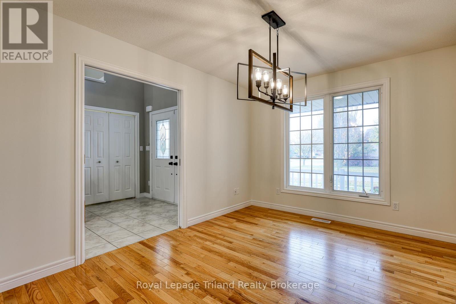 93 Finch Avenue, Woodstock, Ontario N4T 1T7 - Photo 10 - X12526850