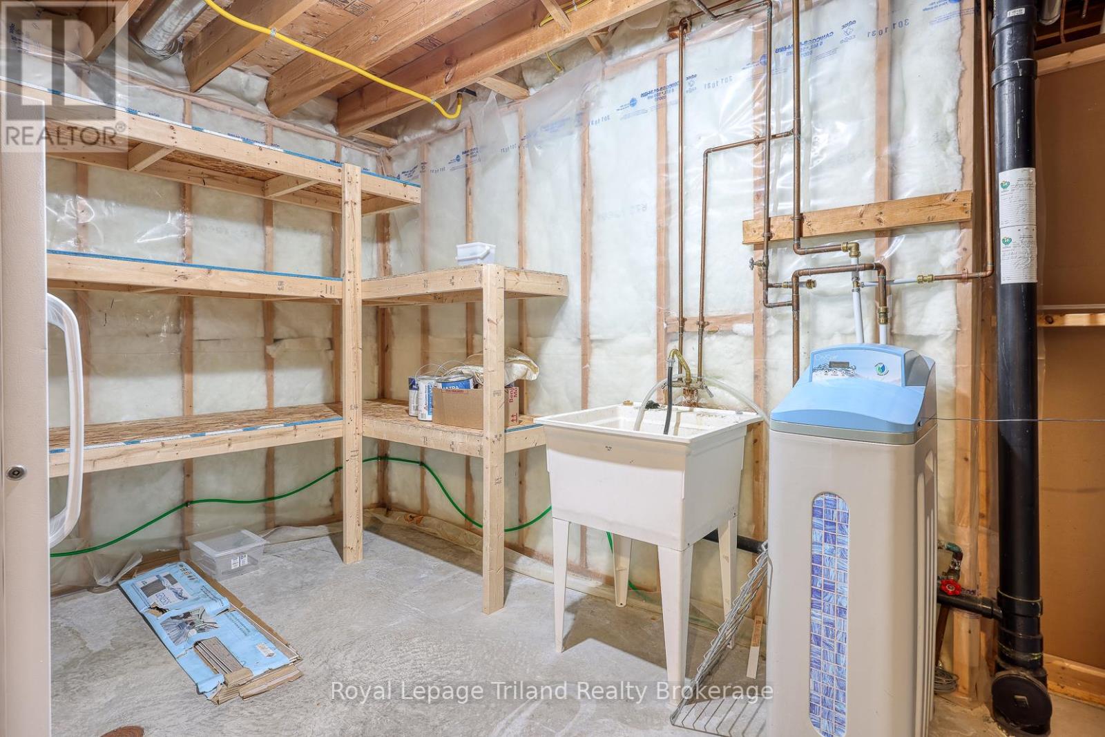 93 Finch Avenue, Woodstock, Ontario N4T 1T7 - Photo 35 - X12526850