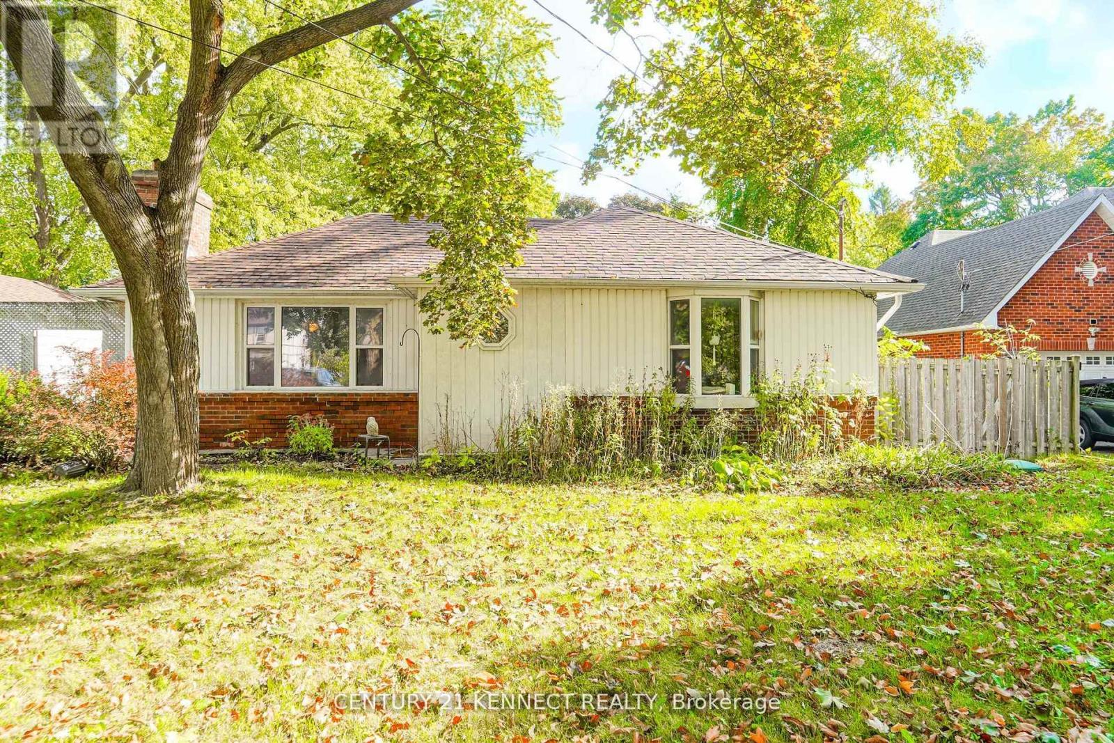 10813 Victoria Square Boulevard, Markham, Ontario  L6C 1J3 - Photo 13 - N12511718